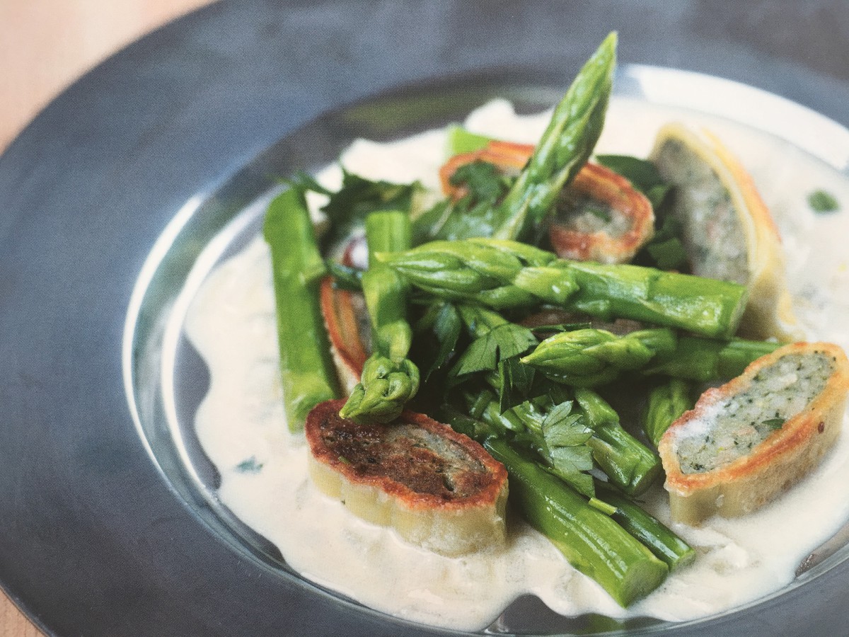 Maultaschen in Grüner-Spargel-Sekt-Limetten-Sauce