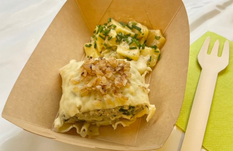Weihnachtsmarkt Maultaschen Spendenaktion