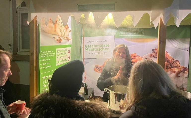 Weihnachtsmarkt Maultaschen Spendenaktion
